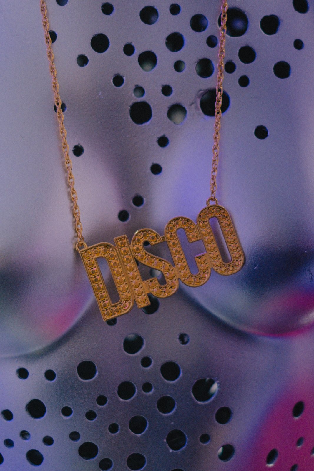 A Disco chain on a dotted mirror