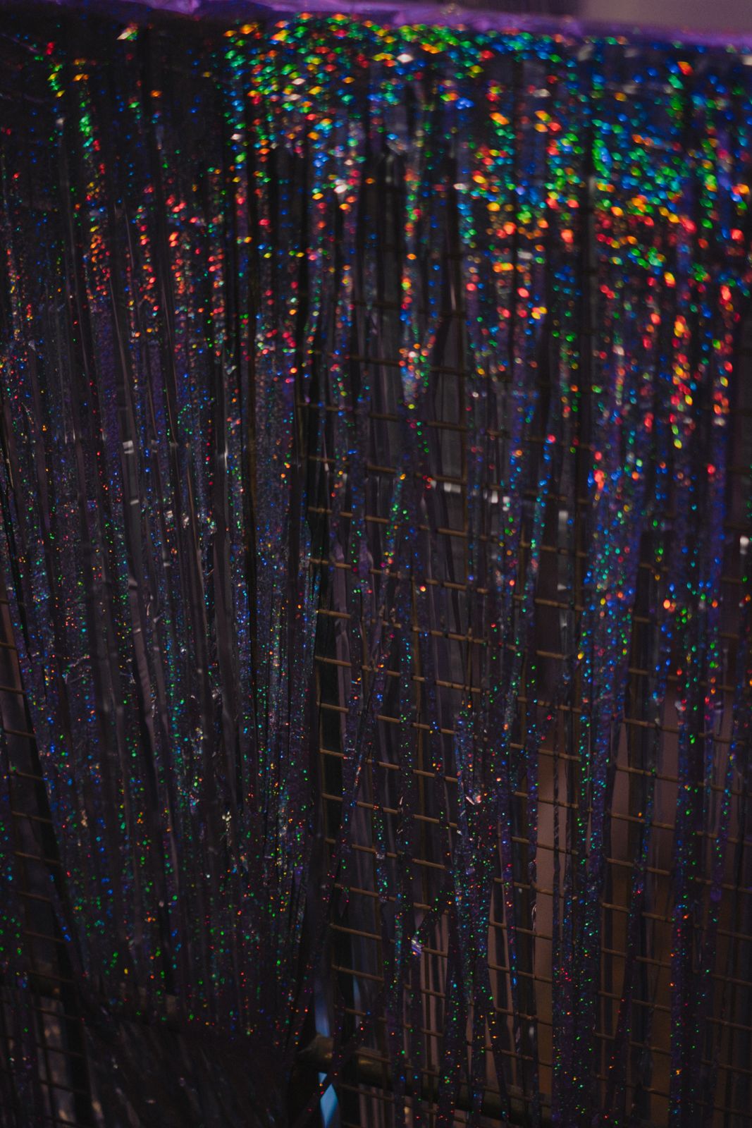 Holographic tinsel curtain