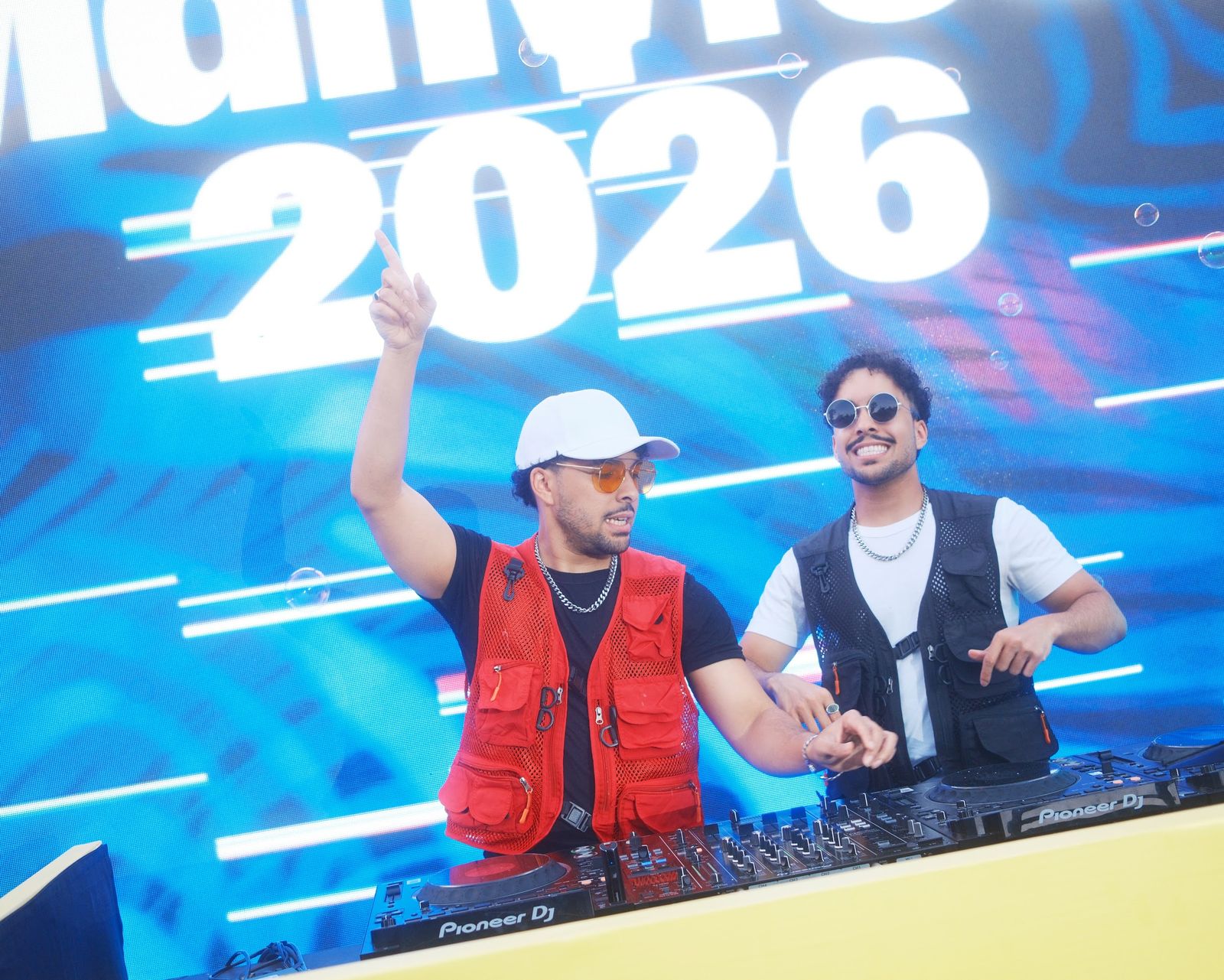 ALTEGO playing in front of a Manyfest 2026 screen